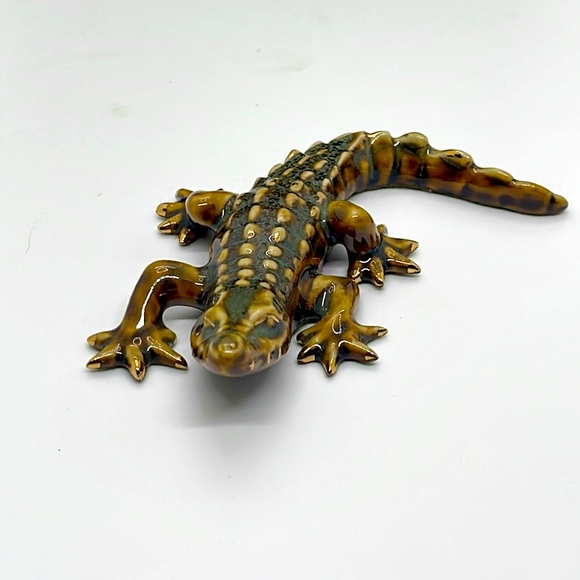 Golden Pond Collection by GREEN TREE Aligator - Picture 2 of 8